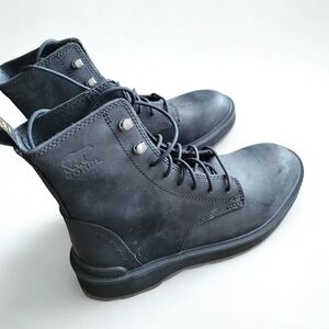 Womens Black Combat Boots, NEW, Size 5 (US).